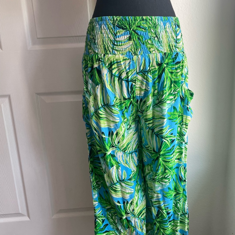 Tropical Leaf Print Women's Pants